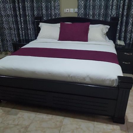 Kislas Luxury Hotel Adenta 外观 照片