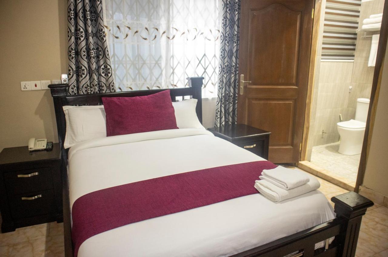 Kislas Luxury Hotel Adenta 外观 照片